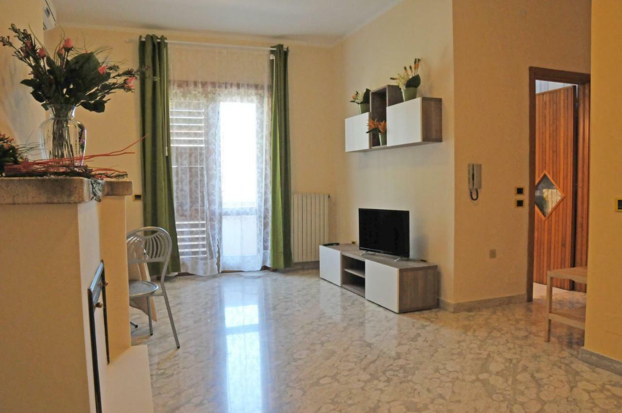 Paestum Rosae Panzió Kültér fotó